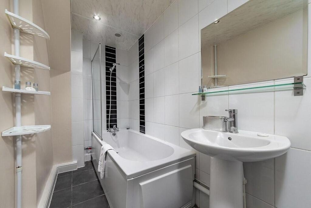 Mount Apartment London Exterior photo